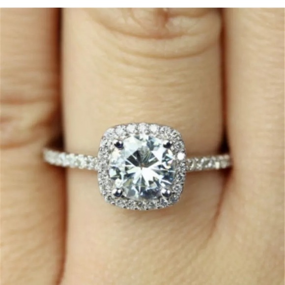 18K White Sapphire 925 Sterling silver Ring - Picture 5 of 5